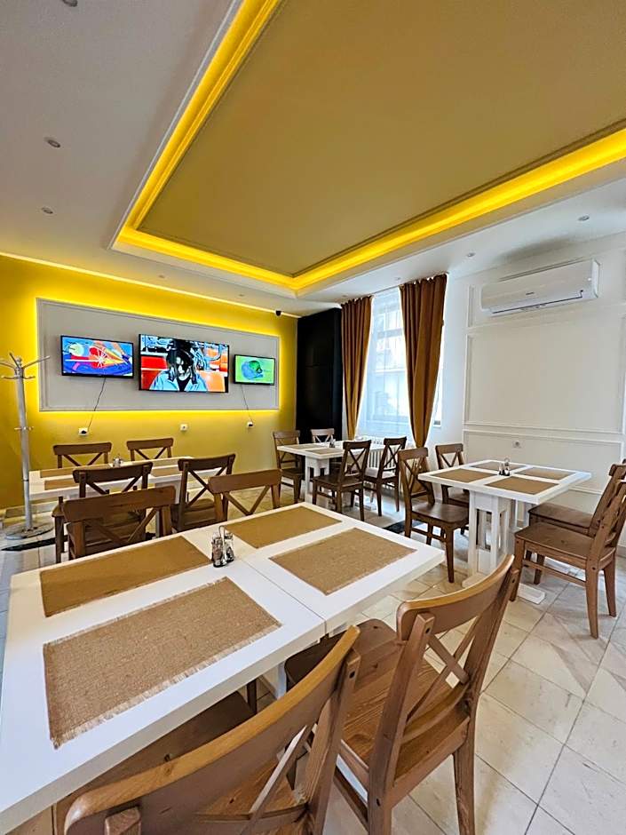 Side One Design Hotel Garni