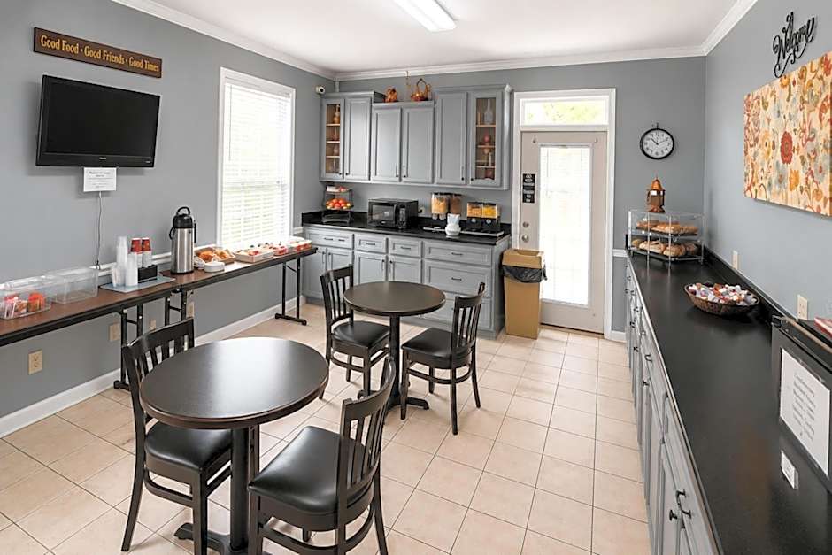 Plantation Oaks Suites & Inn Millington
