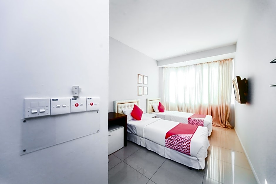 OYO 777 Epal Hotel
