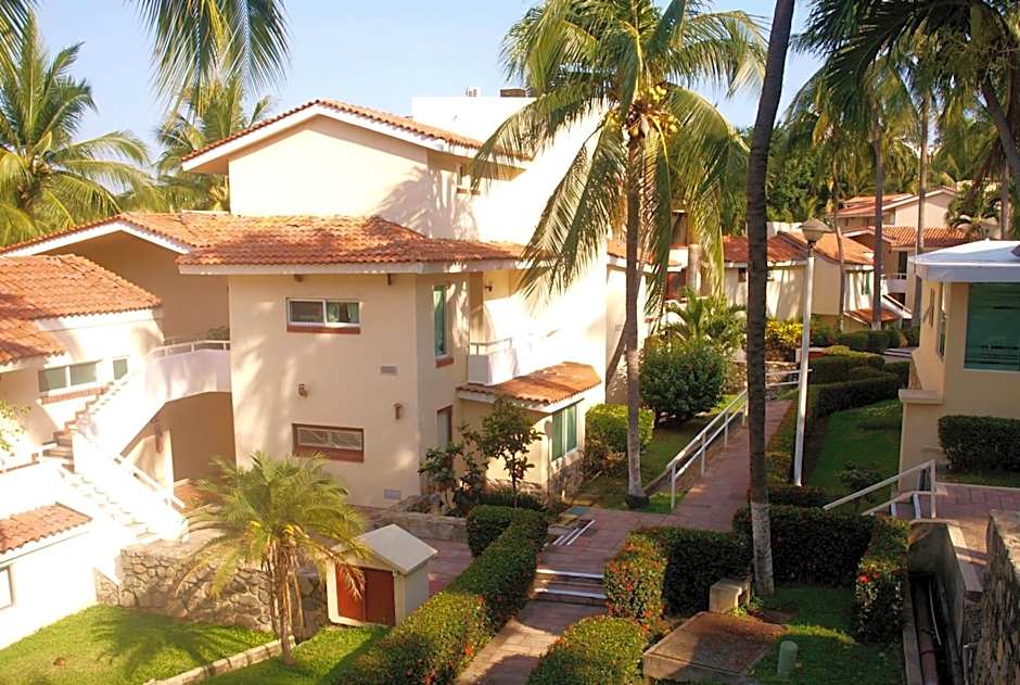 Villas del Palmar Manzanillo with Beach Club