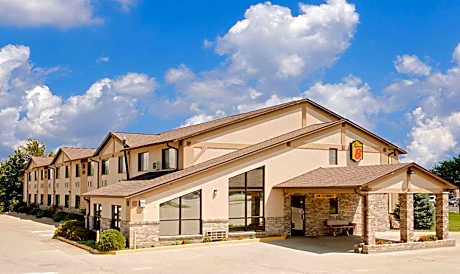 Super 8 by Wyndham Centerville