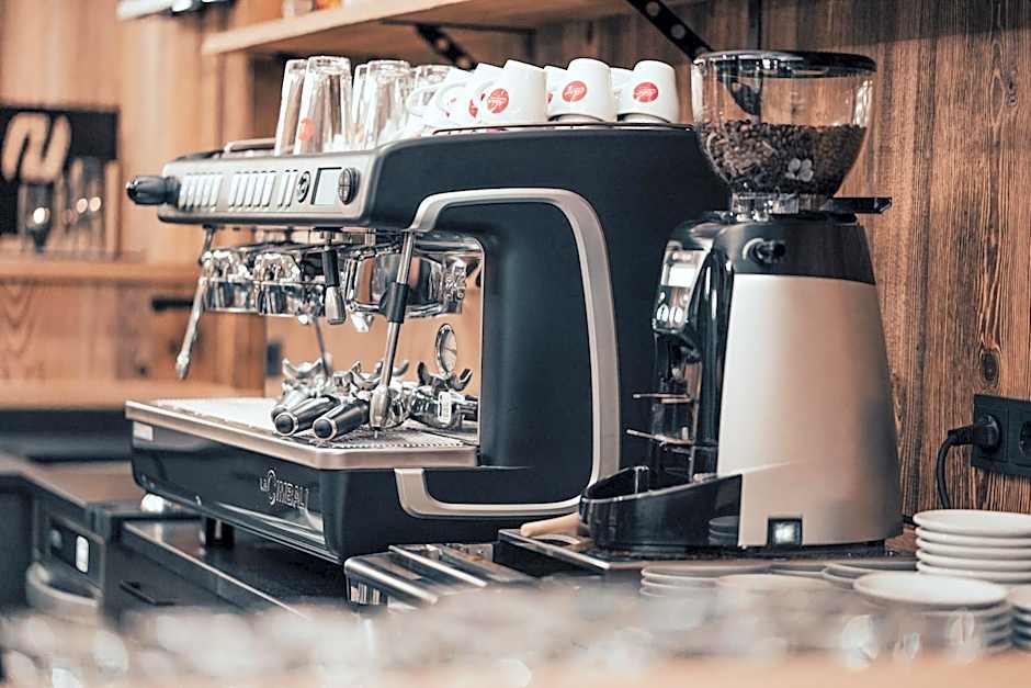 Hotel Astrid - Ski In - Ski Out