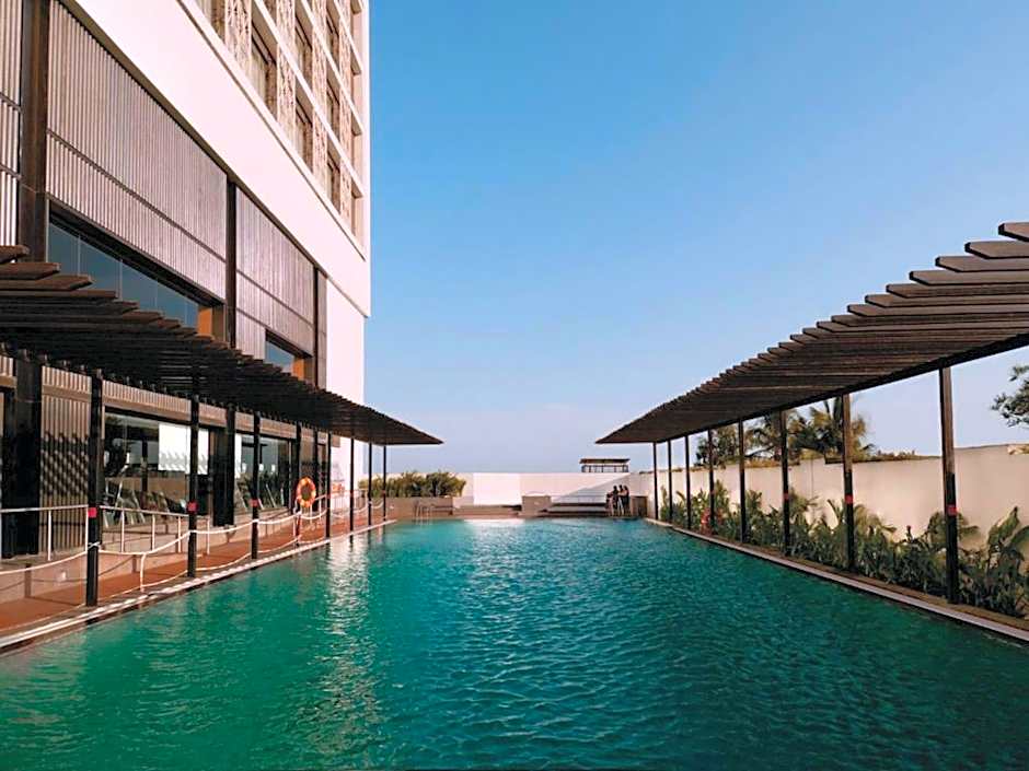 Le Meridien Surat