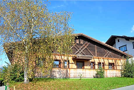 Pension zum Schreiner -Valora-