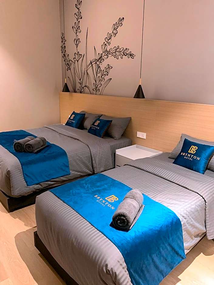 Hotel Brynton at Cameron Centrum Mall