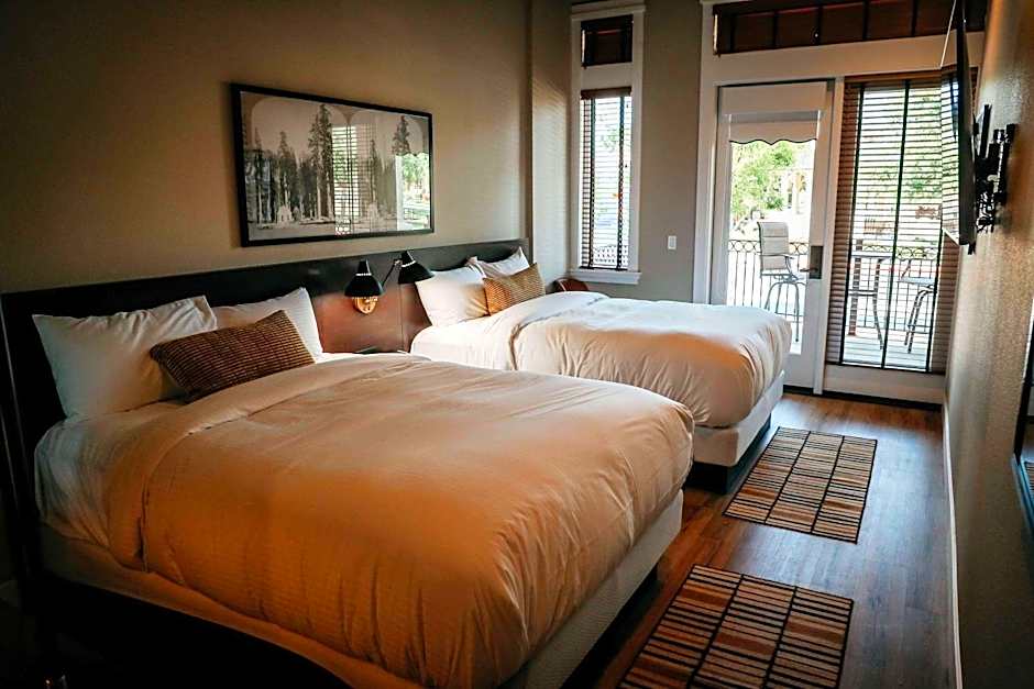 Gateway Hotel, Trademark Collection by Wyndham