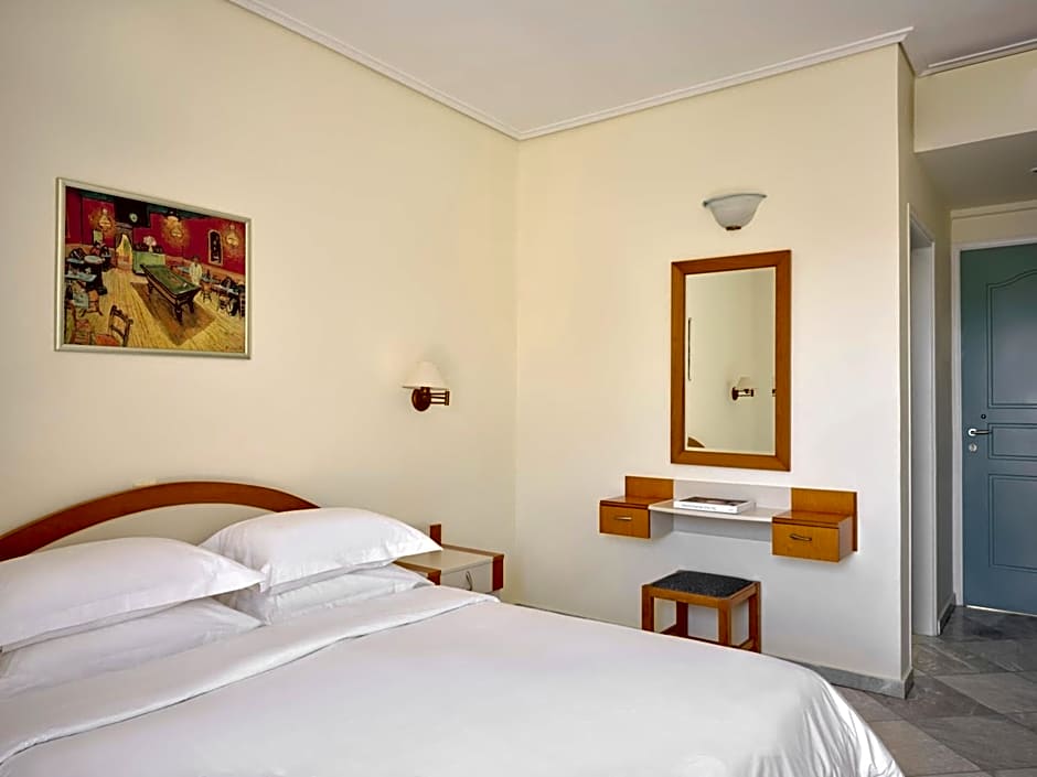 Atlantica Yakinthos Hotel