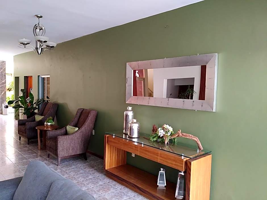 Hotel del Camino Real