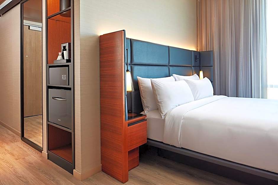 AC Hotel by Marriott San Jose Santa Clara