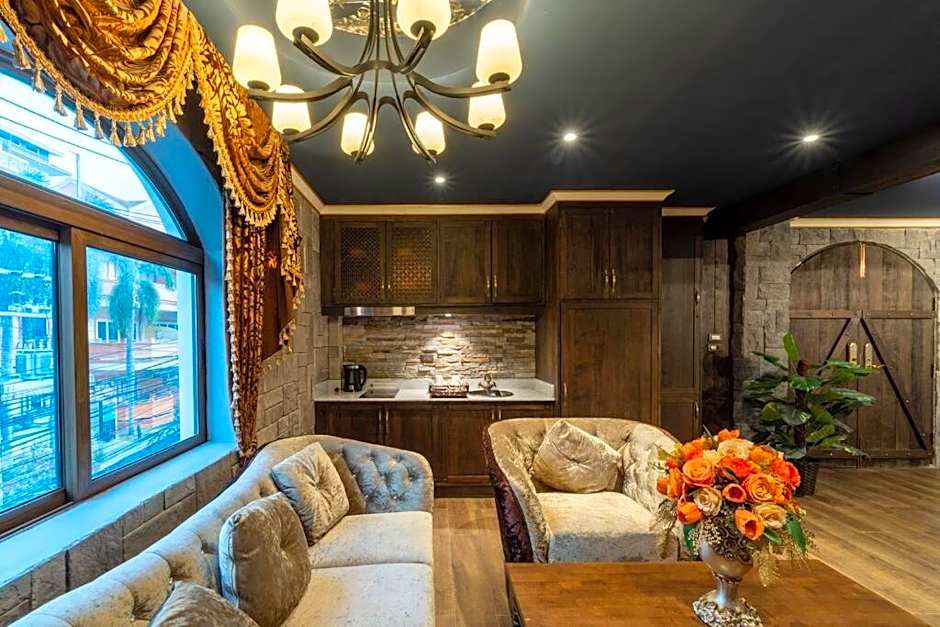 The Castle Pratumnak Hill Pattaya 6 Bedroom