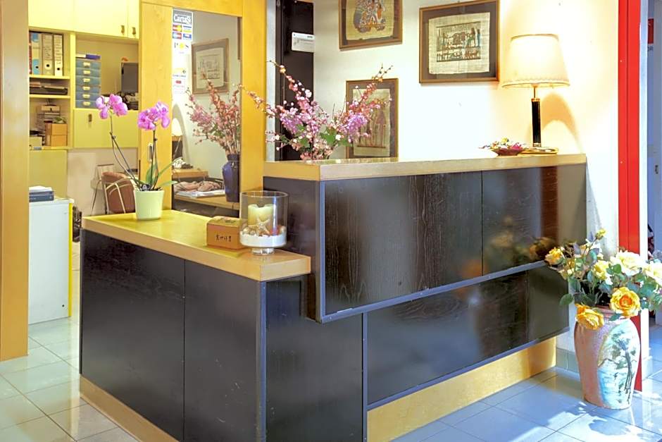 Daina Residence