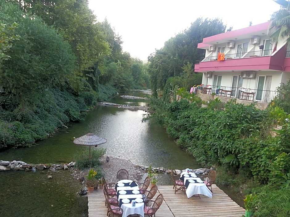 Arikanda River Garden Hotel