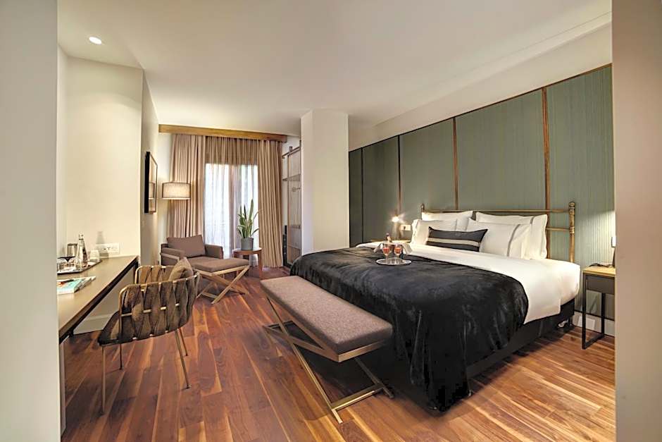 39 Kalamış Marina Hotel & Restaurant