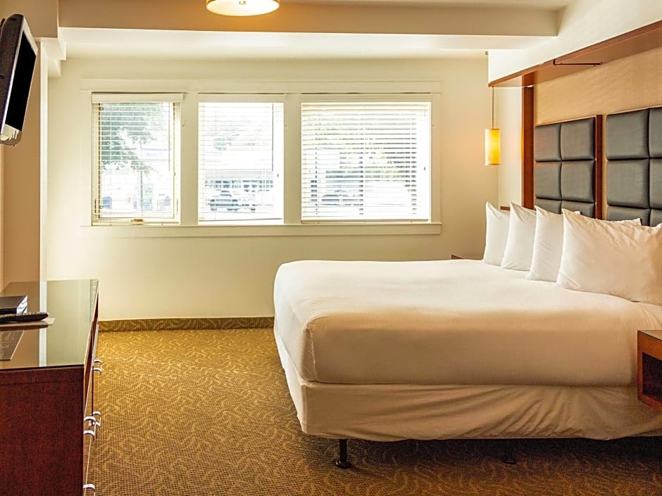 Hotel Penticton, Ascend Hotel Collection