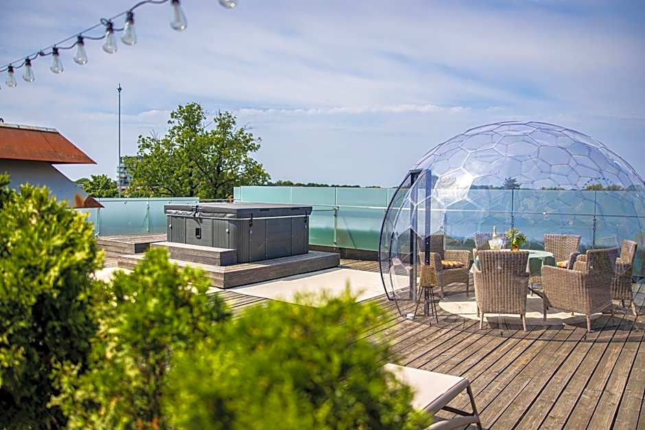 Mana Suites & Sea SPA