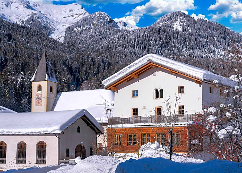 Zum Hirschen Boutique Hotel Val di Non