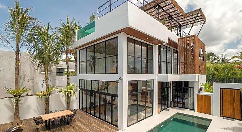 Luxury Baliwood Residence Villas