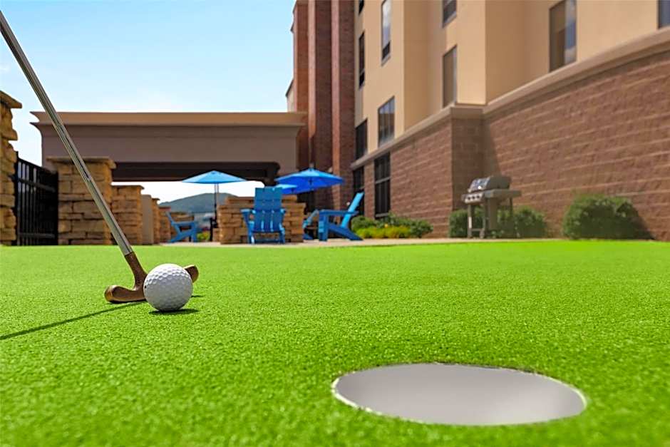 Hampton Inn By Hilton & Suites Pittsburgh/Harmarville