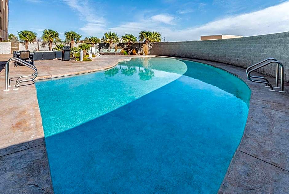 La Quinta Inn & Suites by Wyndham Carlsbad