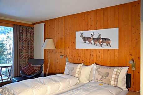 Superior Double Room Enzian with Eiger view and garden access