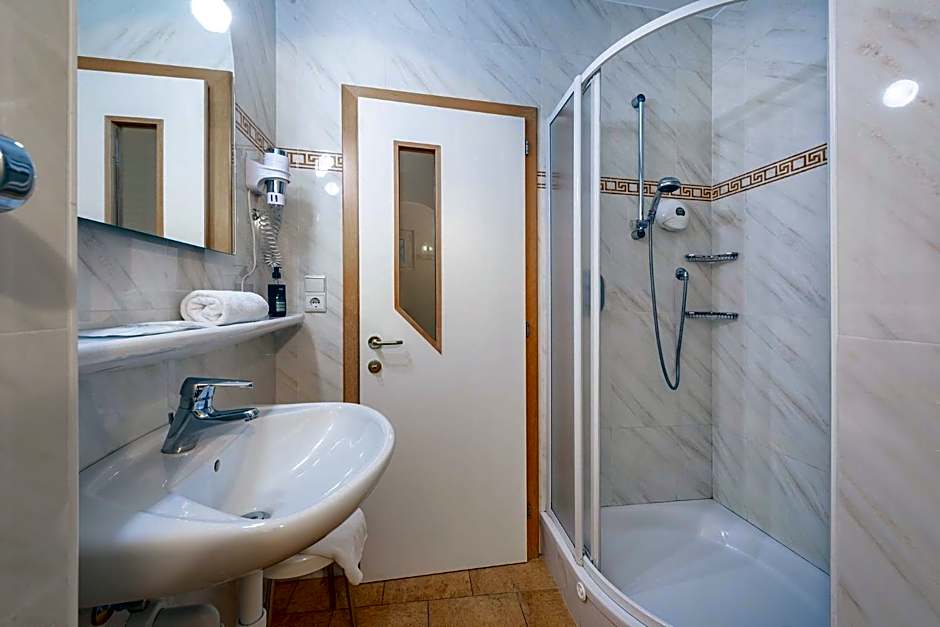 Hotel Weisse Lilie - B&B