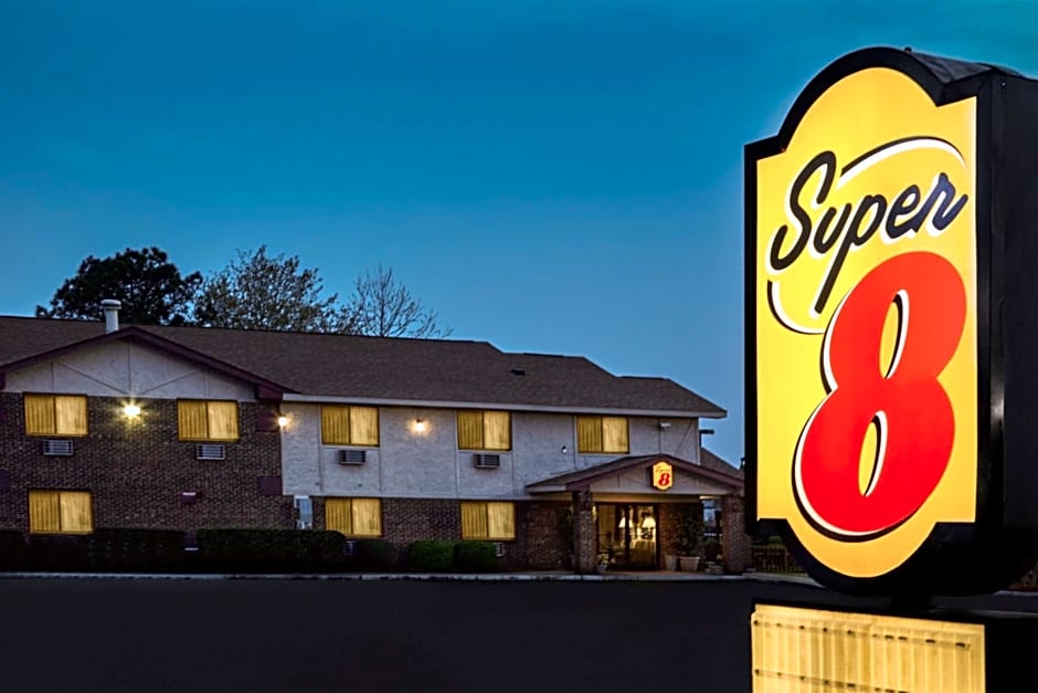Super 8 by Wyndham Greenville