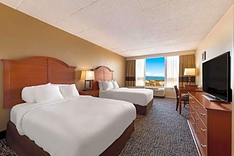 Room with Two Double Beds with Bay View