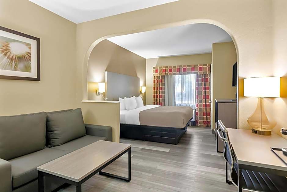 Quality Suites Houston NW Cy-Fair