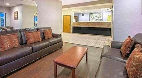 Super 8 by Wyndham Garland North Dallas Area