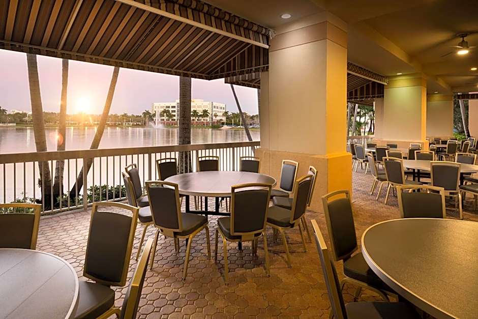 Renaissance by Marriott Fort Lauderdale-Plantation Hotel