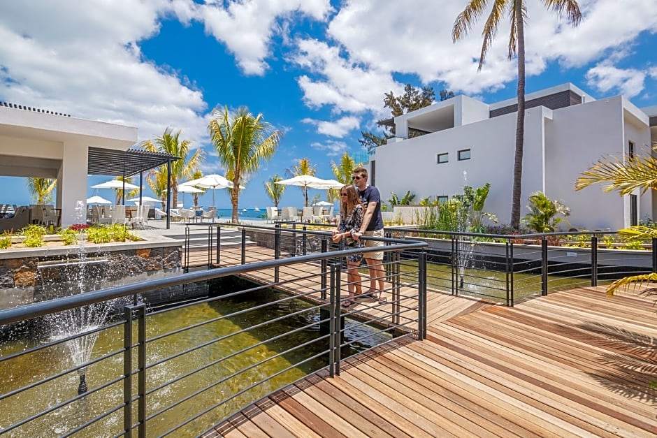 Leora Beach by horizon holidays