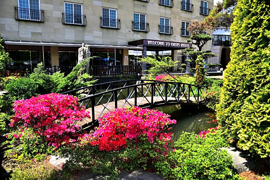 OASIS Hotel