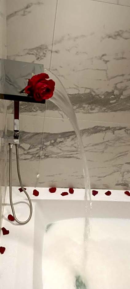 Eveline 2 - Piscina Privata o Jacuzzi