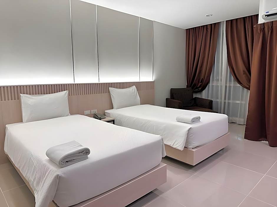 Crystal Suites Suvarnbhumi Airport
