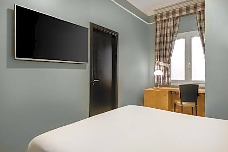 Basic Double or Twin Room