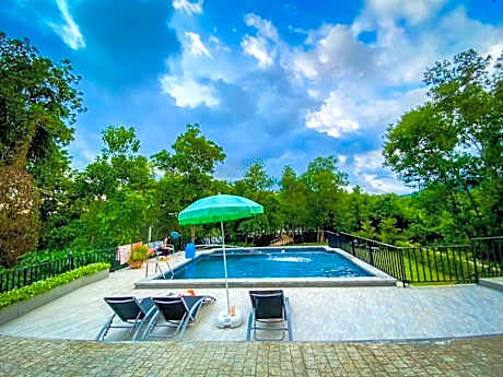 LAN LAY RESORT