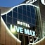 Hotel Livemax Esaka