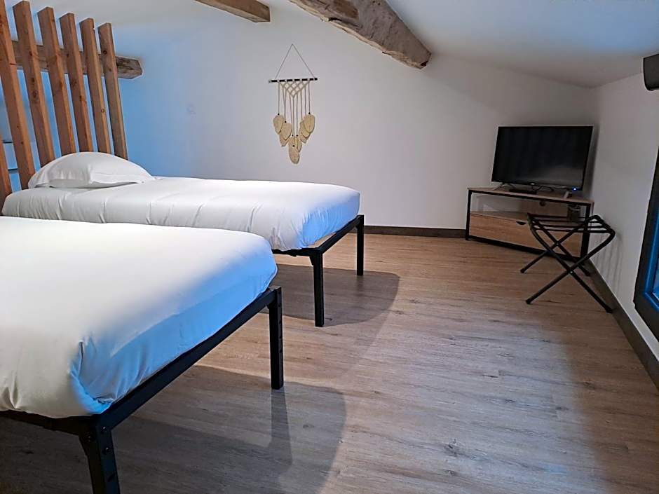 Chambres d'Hôtes Château Pierre de Montignac