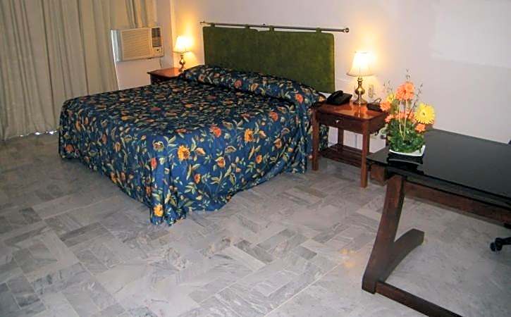 Parque Inn Hotel & Suites