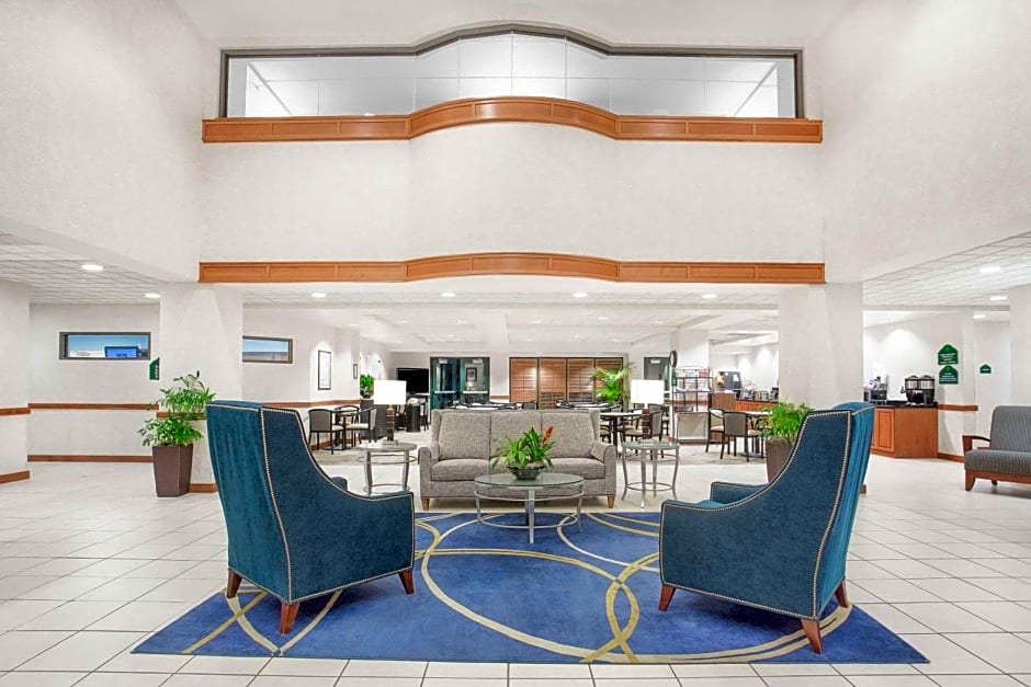 Wingate by Wyndham Green Bay