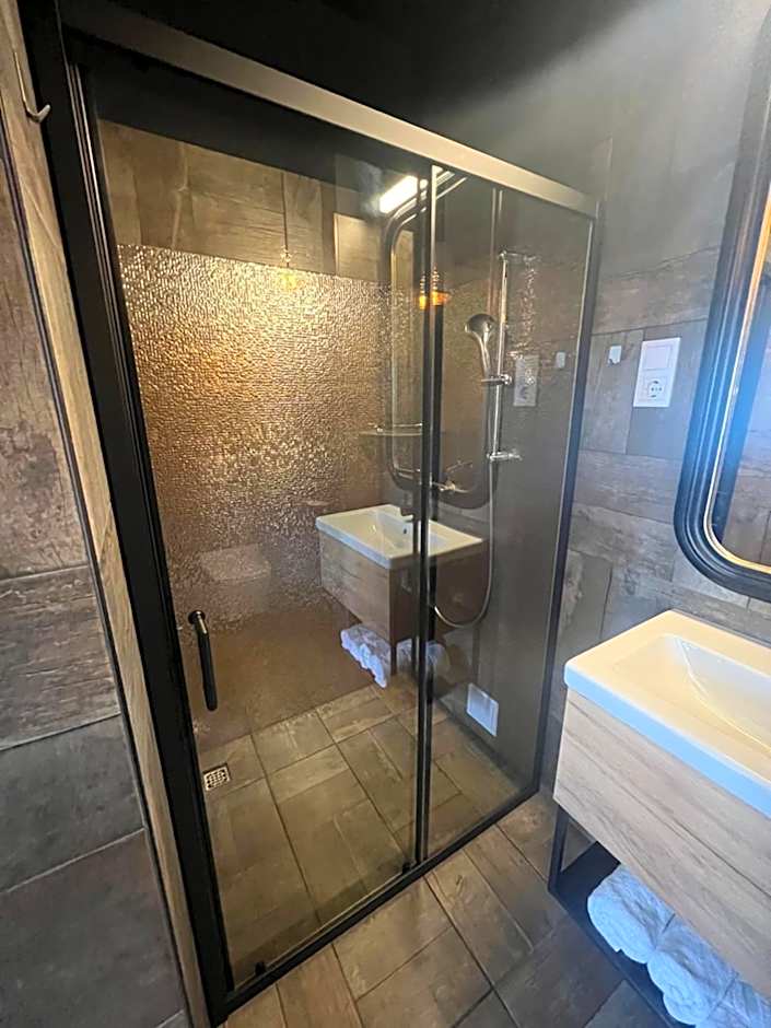 Boutique Hotel & Event Center