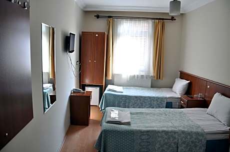 Classic Double Room with Shower