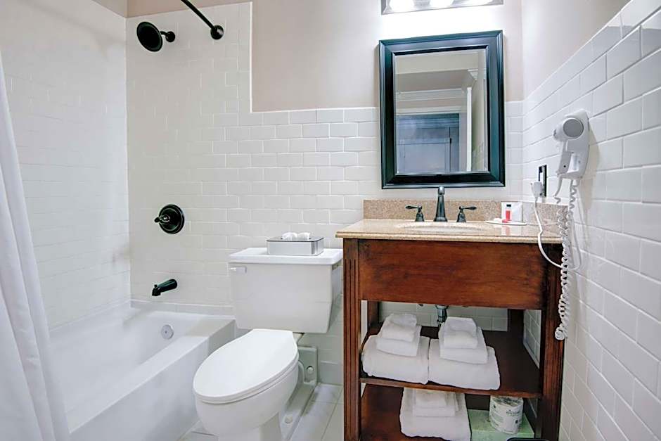 Ramada by Wyndham Metairie New Orleans Airport