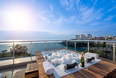 Qinn Hotels