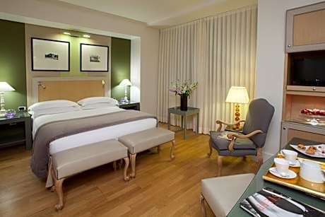 Family Connecting Rooms