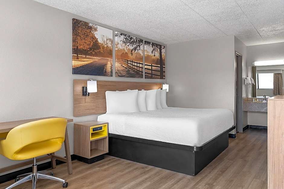 Days Inn by Wyndham Cloverdale Greencastle