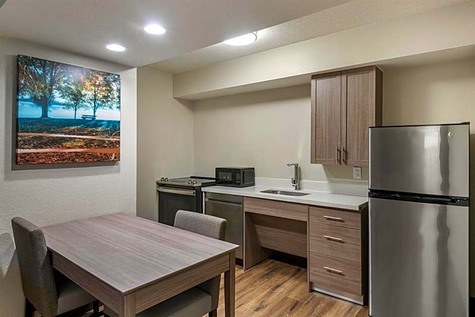 Best Western Fishkill Inn & Suites