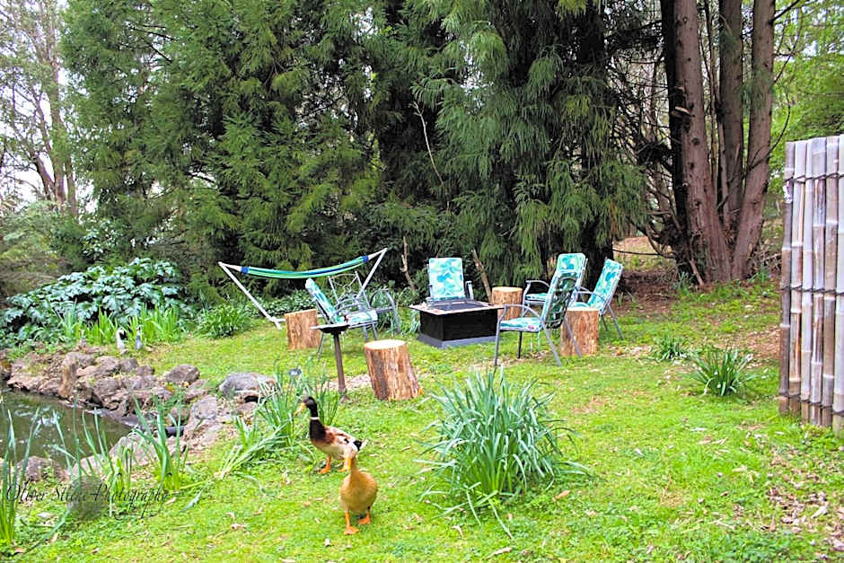 Tomah Retreat - Studio BREATHE with fireplace