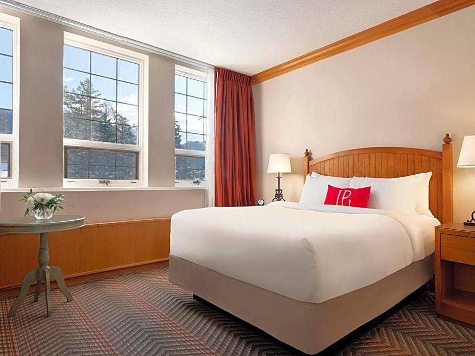 Fairmont Jasper Park Lodge