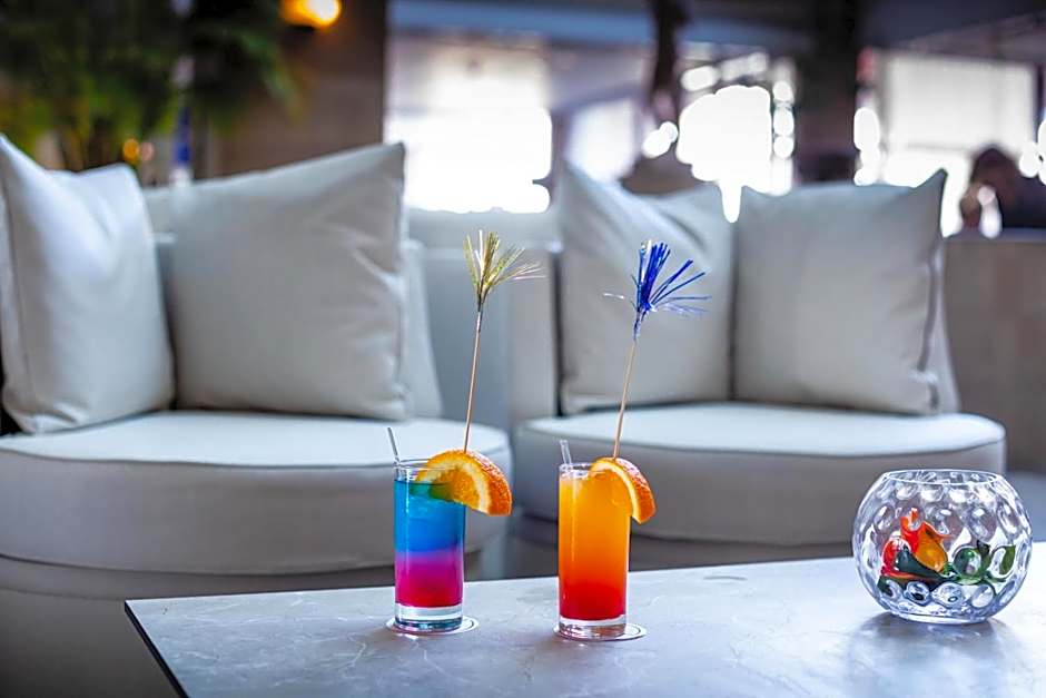 Louis Phaethon Beach